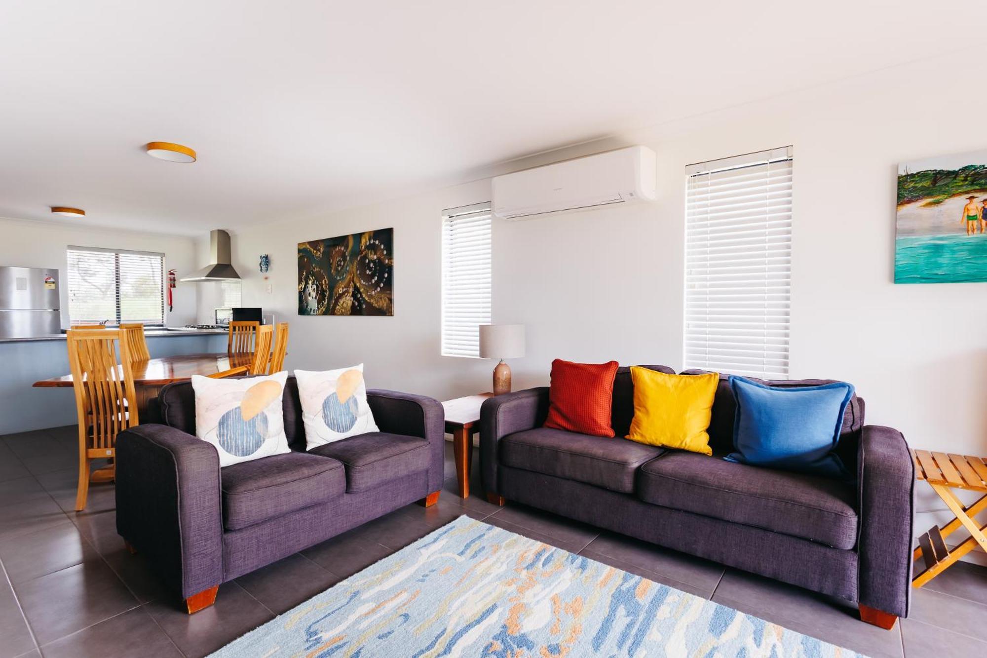 Cosy Corner By The Bnb Collection 올버니 외부 사진